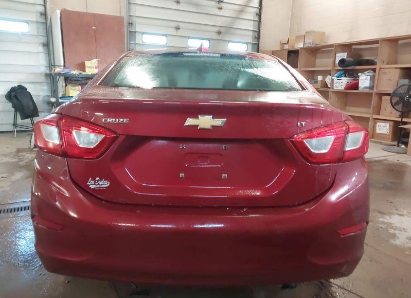 Photo 16 of 2018 Chevrolet Cruze LT AUTO (VIN 1G1BE5SMXJ7106903)