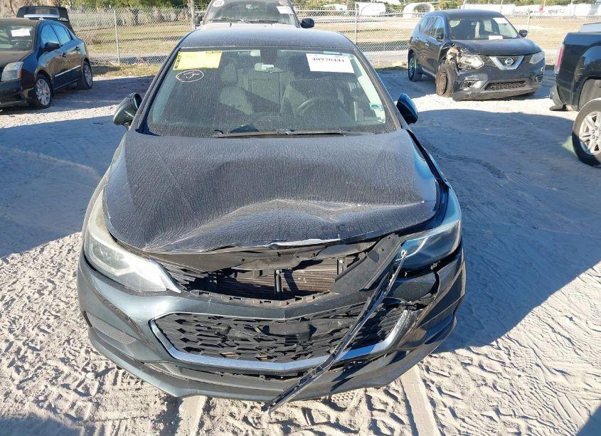 Photo 12 of 2018 Chevrolet Cruze LT AUTO (VIN 1G1BE5SMXJ7158208)