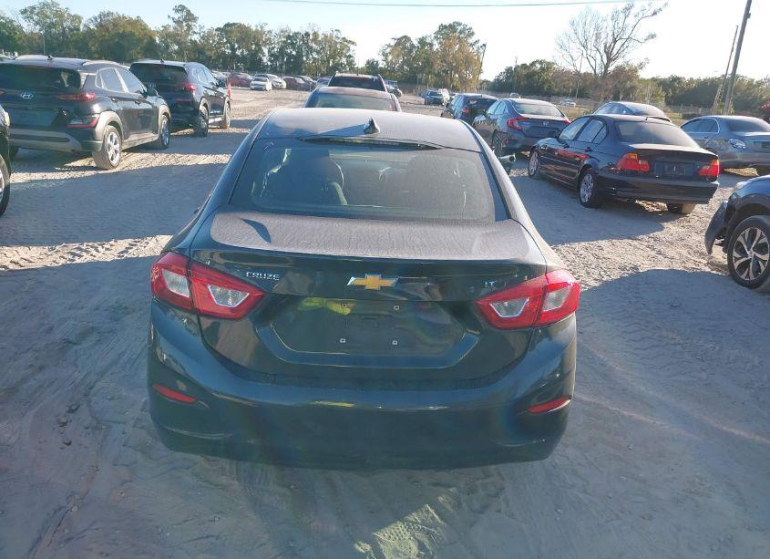 Photo 16 of 2018 Chevrolet Cruze LT AUTO (VIN 1G1BE5SMXJ7158208)