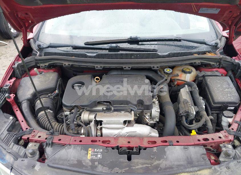 Photo 10 of 2018 Chevrolet Cruze LT AUTO (VIN 1G1BE5SMXJ7184646)