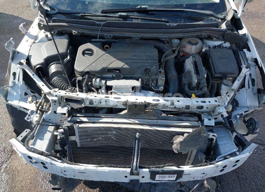 Photo 10 of 2018 Chevrolet Cruze LT AUTO (VIN 1G1BE5SMXJ7185697)