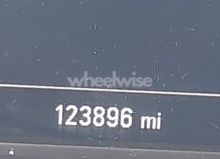 Photo 16 of 2018 Chevrolet Cruze LT AUTO (VIN 1G1BE5SMXJ7185697)