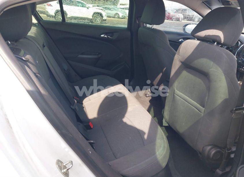 Photo 8 of 2018 Chevrolet Cruze LT AUTO (VIN 1G1BE5SMXJ7185697)