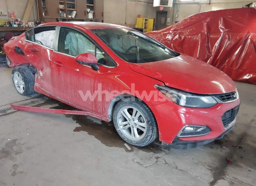 2018 Chevrolet Cruze LT AUTO (VIN 1G1BE5SMXJ7192486) main photo