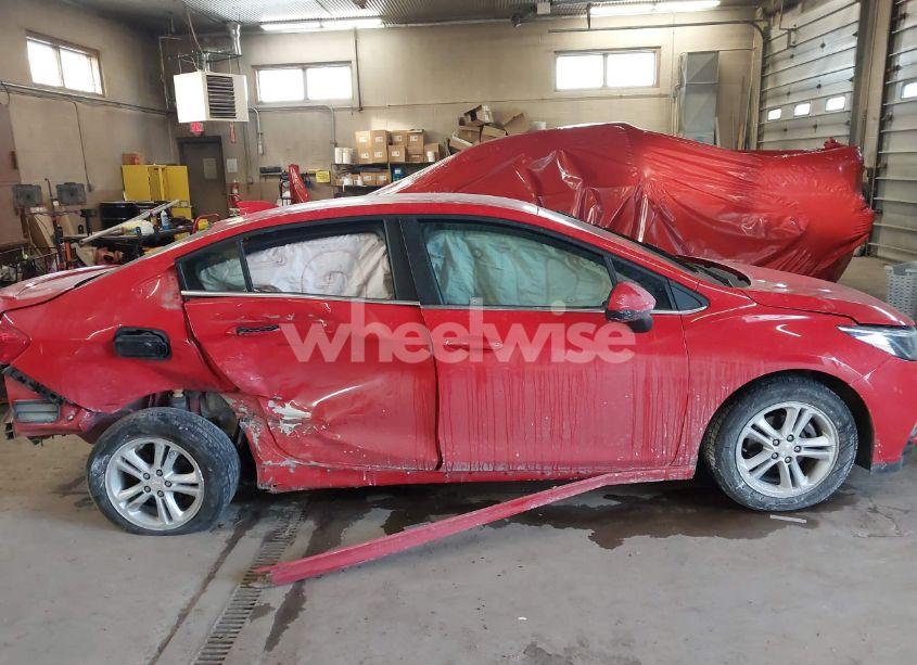 Photo 13 of 2018 Chevrolet Cruze LT AUTO (VIN 1G1BE5SMXJ7192486)