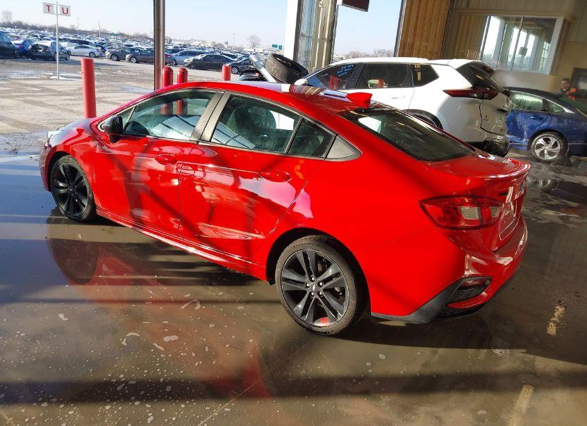 Photo 3 of 2018 Chevrolet Cruze LT AUTO (VIN 1G1BE5SMXJ7208654)