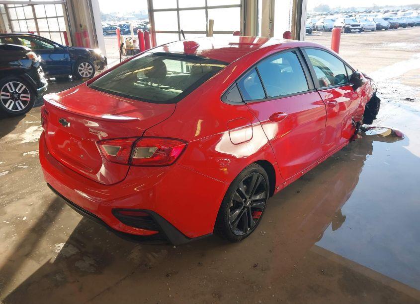 Photo 4 of 2018 Chevrolet Cruze LT AUTO (VIN 1G1BE5SMXJ7208654)