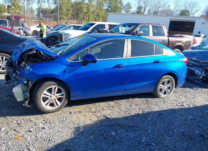 Photo 15 of 2018 Chevrolet Cruze LT AUTO (VIN 1G1BE5SMXJ7210663)