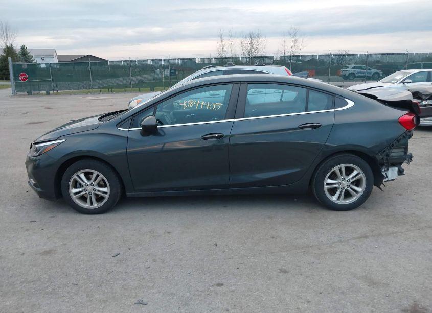 Photo 14 of 2018 Chevrolet Cruze LT AUTO (VIN 1G1BE5SMXJ7211165)
