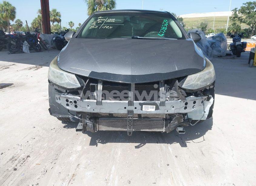 Photo 6 of 2018 Chevrolet Cruze LT AUTO (VIN 1G1BE5SMXJ7213837)