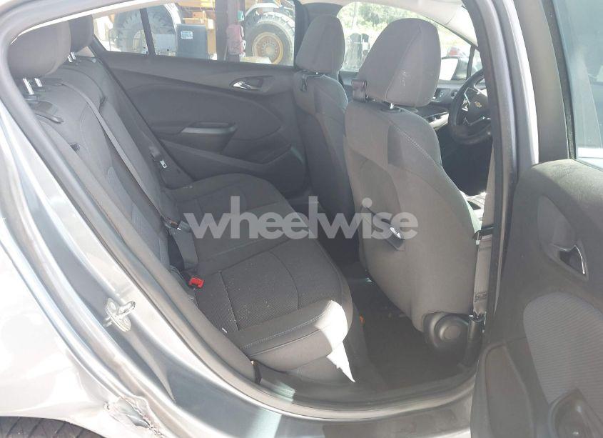 Photo 8 of 2018 Chevrolet Cruze LT AUTO (VIN 1G1BE5SMXJ7213837)