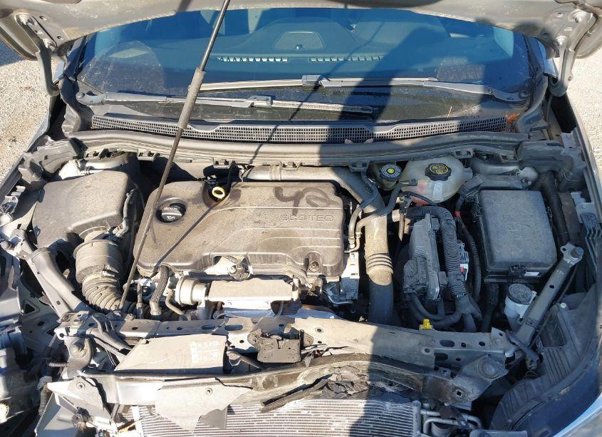 Photo 10 of 2018 Chevrolet Cruze LT AUTO (VIN 1G1BE5SMXJ7217998)