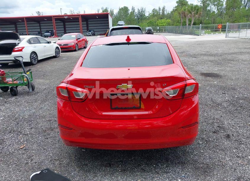 Photo 16 of 2018 Chevrolet Cruze LT AUTO (VIN 1G1BE5SMXJ7219721)