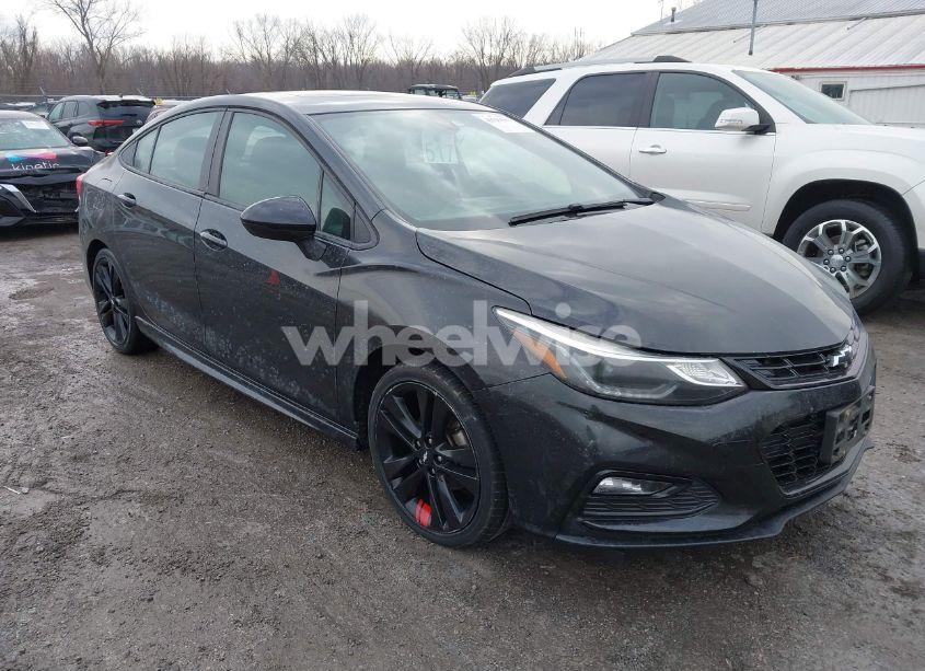 2018 Chevrolet Cruze LT AUTO (VIN 1G1BE5SMXJ7221694) main photo
