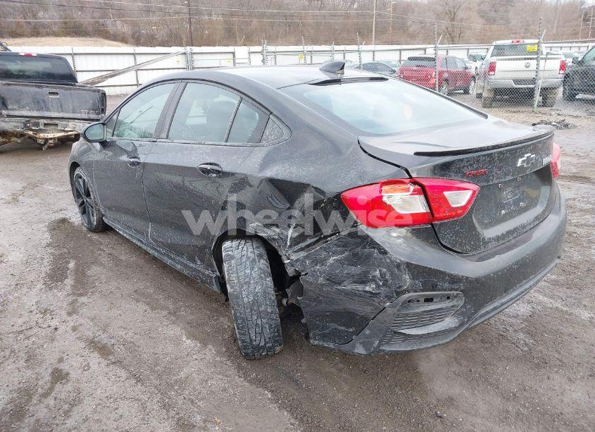Photo 3 of 2018 Chevrolet Cruze LT AUTO (VIN 1G1BE5SMXJ7221694)