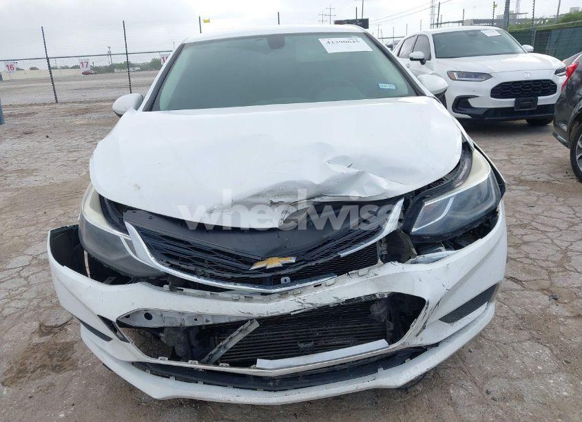 Photo 12 of 2018 Chevrolet Cruze LT AUTO (VIN 1G1BE5SMXJ7237863)