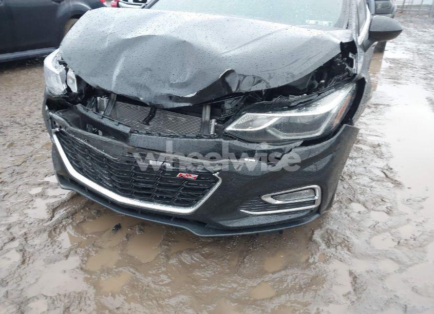 Photo 6 of 2018 Chevrolet Cruze LT AUTO (VIN 1G1BE5SMXJ7247180)