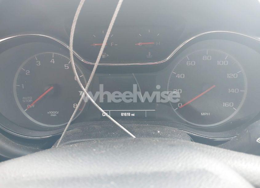 Photo 7 of 2019 Chevrolet Cruze LT (VIN 1G1BE5SMXK7108278)