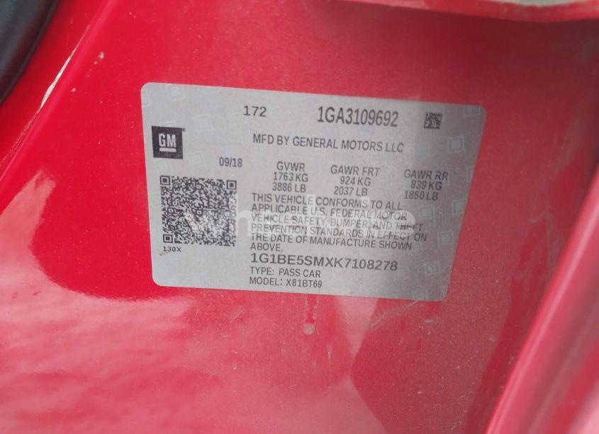 Photo 9 of 2019 Chevrolet Cruze LT (VIN 1G1BE5SMXK7108278)