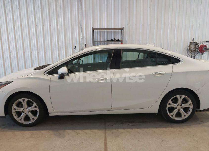Photo 14 of 2017 Chevrolet Cruze PREMIER AUTO (VIN 1G1BF5SM0H7183268)