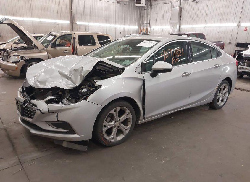 Photo 2 of 2017 Chevrolet Cruze PREMIER AUTO (VIN 1G1BF5SM1H7128425)