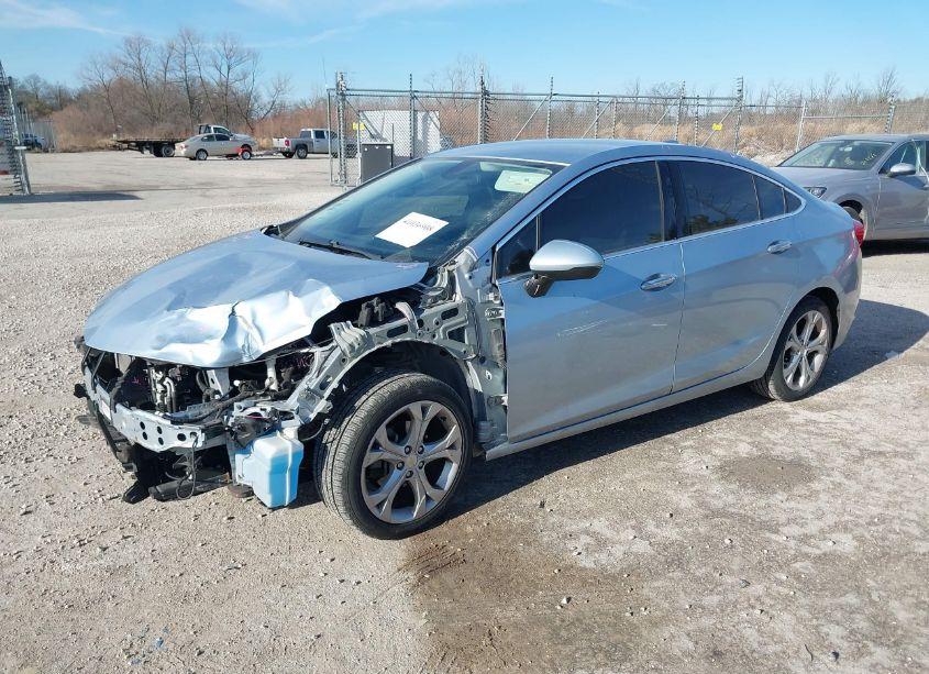 Photo 2 of 2017 Chevrolet Cruze PREMIER AUTO (VIN 1G1BF5SM1H7231067)