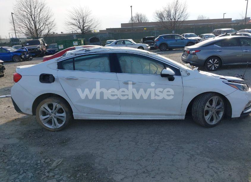 Photo 12 of 2018 Chevrolet Cruze PREMIER AUTO (VIN 1G1BF5SM1J7129273)