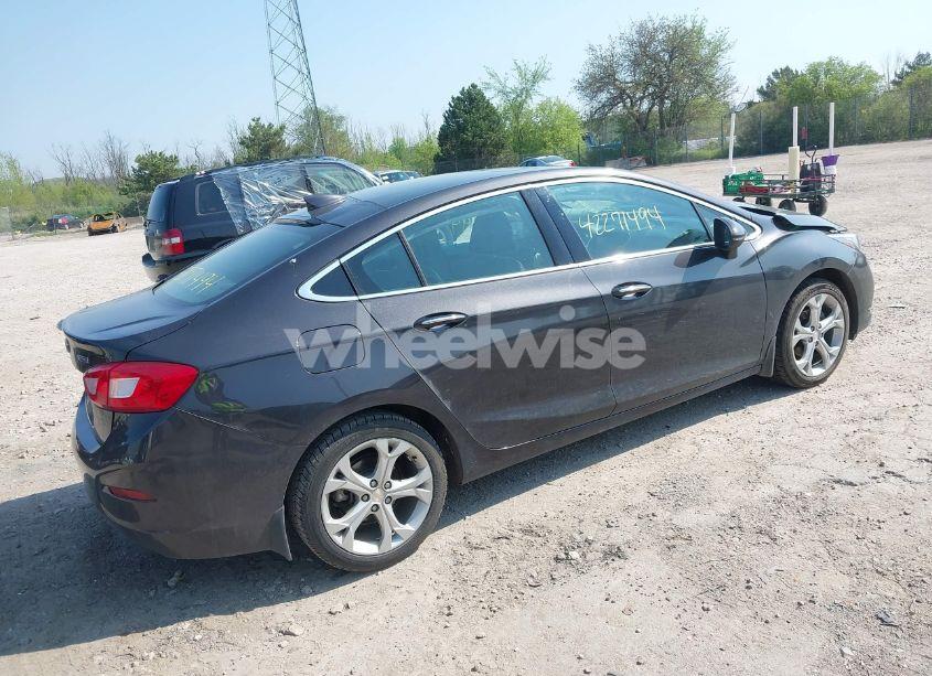 Photo 4 of 2017 Chevrolet Cruze PREMIER AUTO (VIN 1G1BF5SM2H7101069)