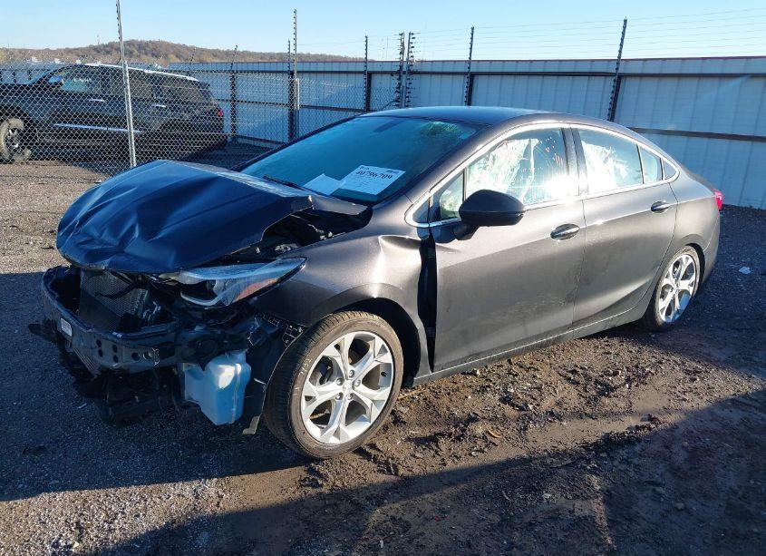 Photo 2 of 2017 Chevrolet Cruze PREMIER AUTO (VIN 1G1BF5SM2H7242918)