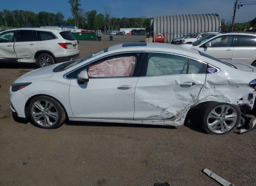 Photo 14 of 2018 Chevrolet Cruze PREMIER AUTO (VIN 1G1BF5SM2J7108383)