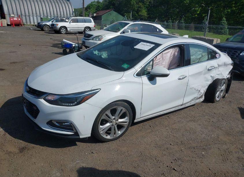 Photo 2 of 2018 Chevrolet Cruze PREMIER AUTO (VIN 1G1BF5SM2J7108383)