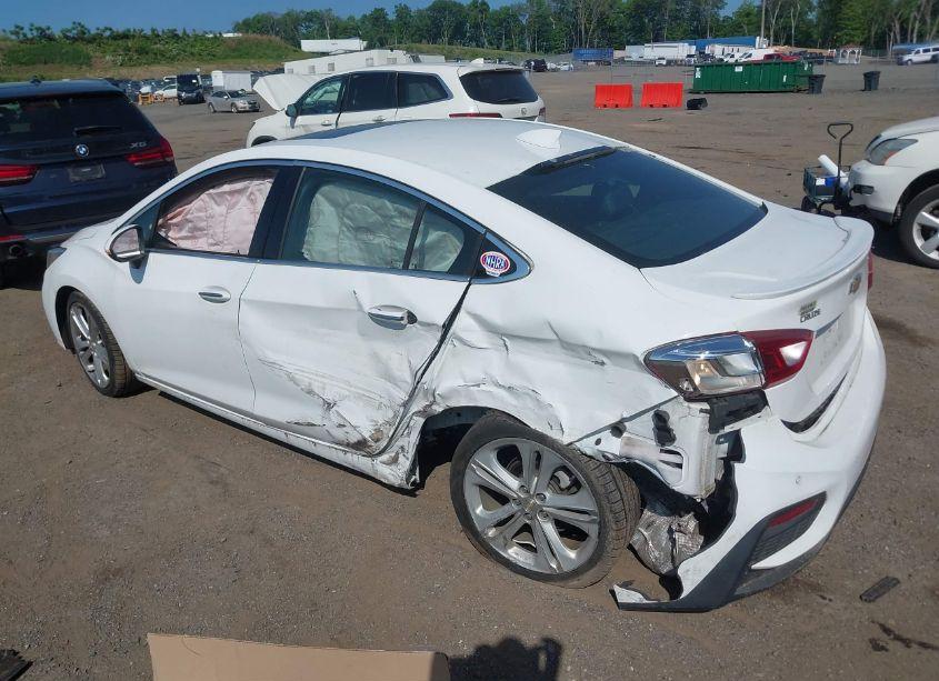 Photo 3 of 2018 Chevrolet Cruze PREMIER AUTO (VIN 1G1BF5SM2J7108383)
