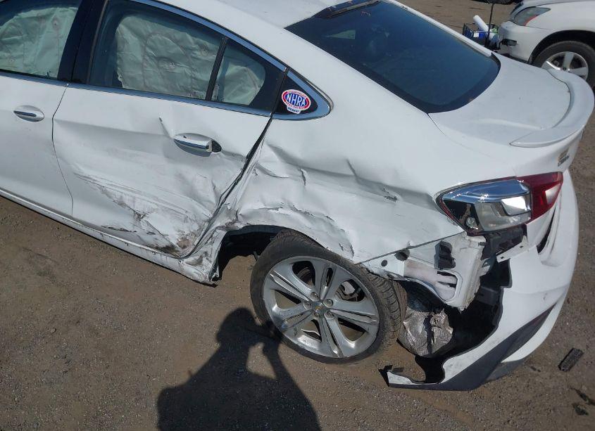 Photo 6 of 2018 Chevrolet Cruze PREMIER AUTO (VIN 1G1BF5SM2J7108383)