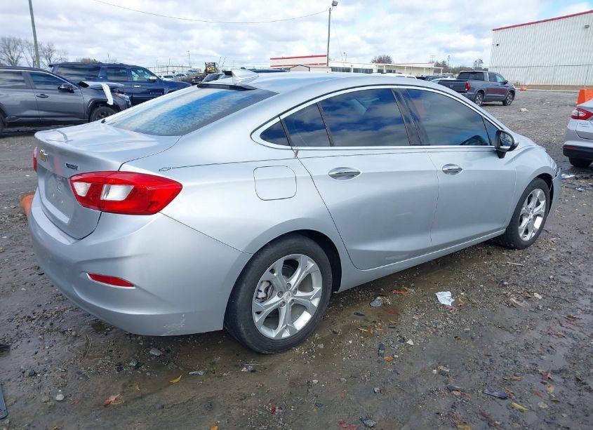 Photo 4 of 2017 Chevrolet Cruze PREMIER AUTO (VIN 1G1BF5SM3H7254656)