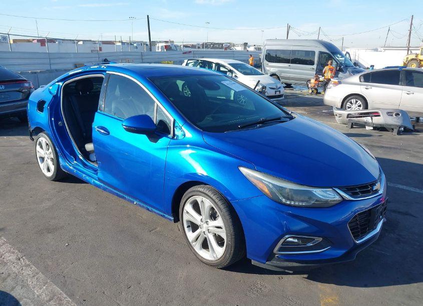 2018 Chevrolet Cruze PREMIER AUTO (VIN 1G1BF5SM3J7131526) main photo