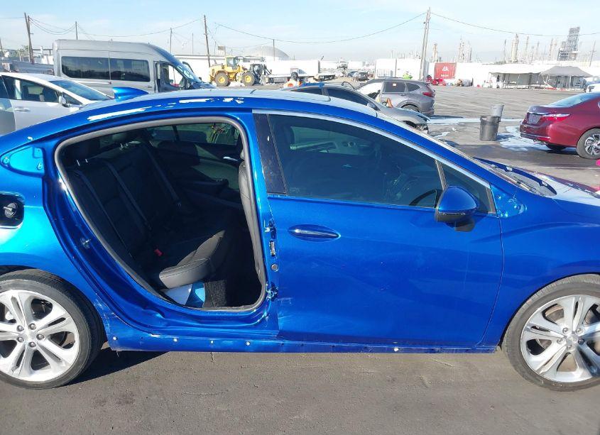 Photo 14 of 2018 Chevrolet Cruze PREMIER AUTO (VIN 1G1BF5SM3J7131526)