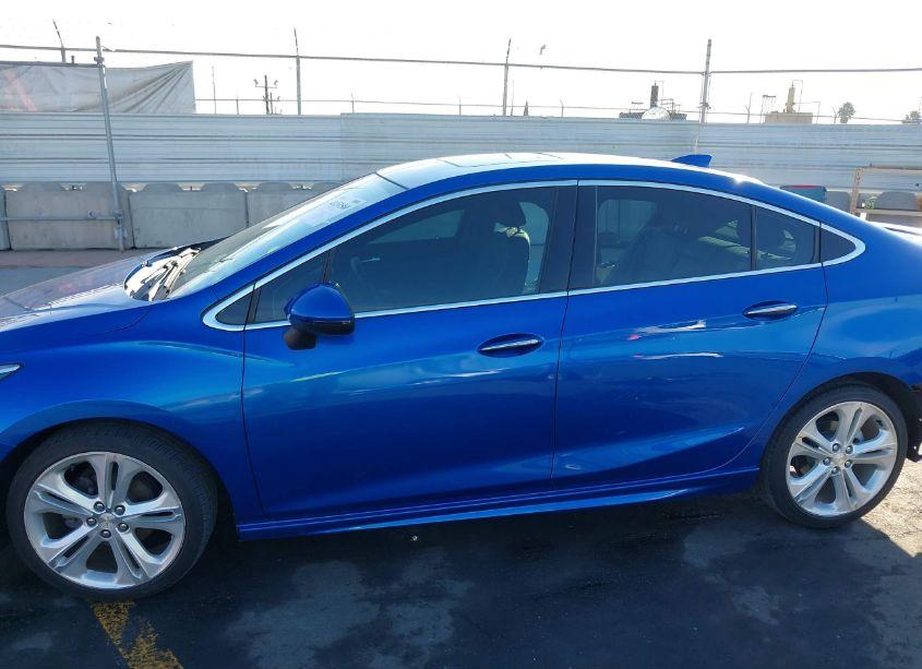 Photo 15 of 2018 Chevrolet Cruze PREMIER AUTO (VIN 1G1BF5SM3J7131526)