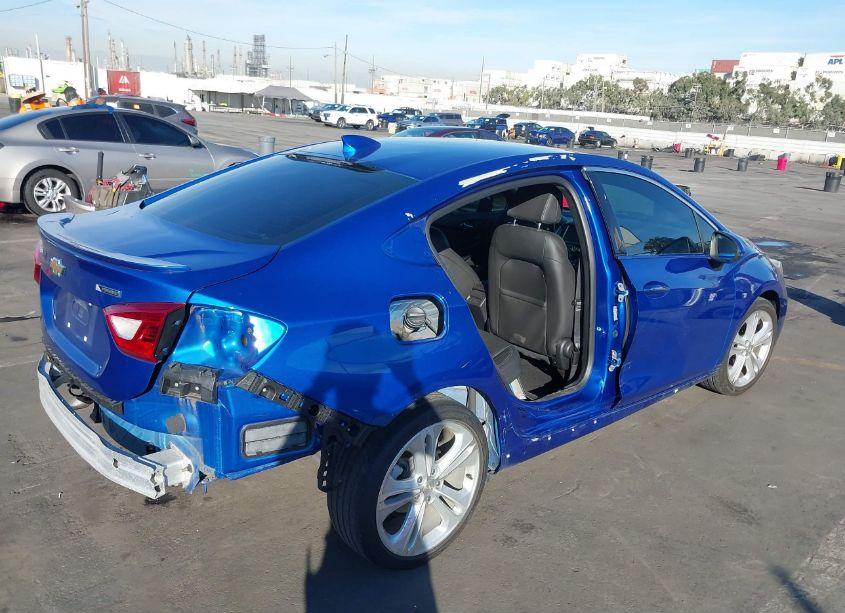 Photo 4 of 2018 Chevrolet Cruze PREMIER AUTO (VIN 1G1BF5SM3J7131526)