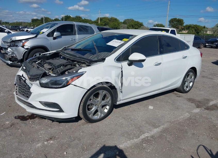 Photo 2 of 2018 Chevrolet Cruze PREMIER AUTO (VIN 1G1BF5SM3J7139027)