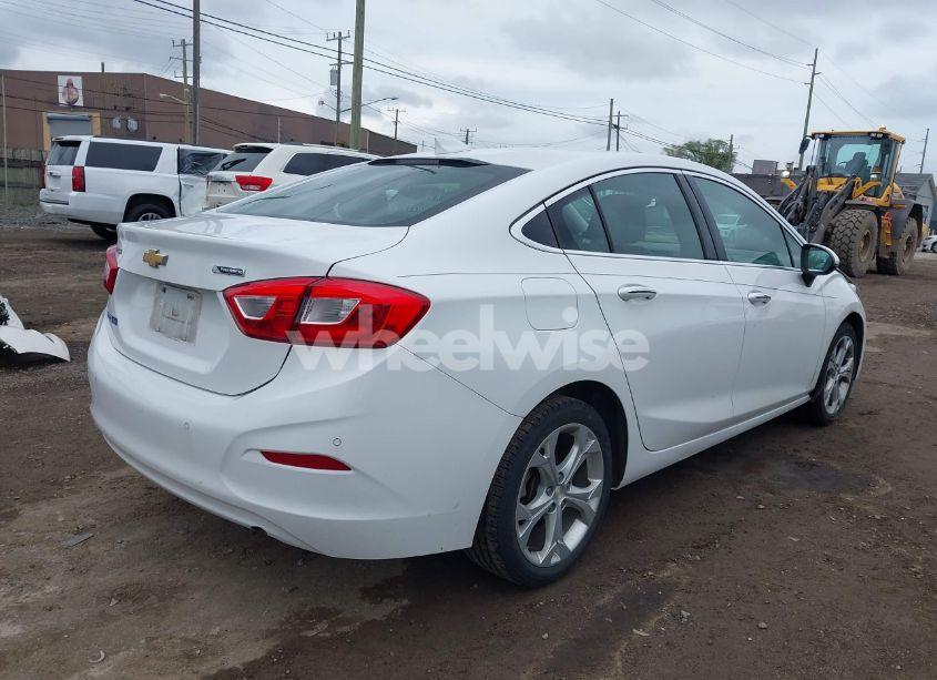 Photo 4 of 2018 Chevrolet Cruze PREMIER AUTO (VIN 1G1BF5SM4J7106098)