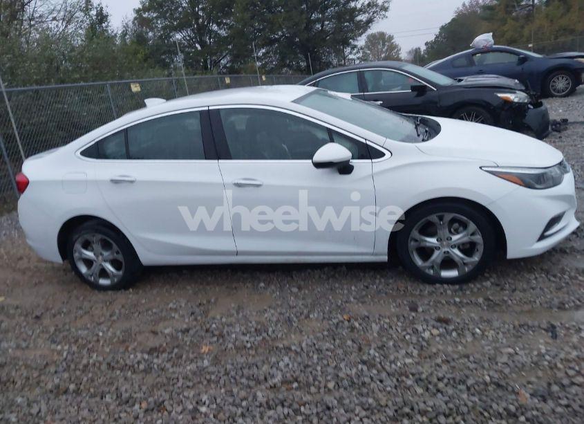 Photo 13 of 2018 Chevrolet Cruze PREMIER AUTO (VIN 1G1BF5SM4J7205245)