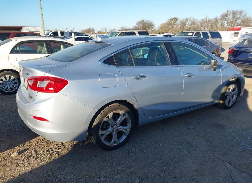 Photo 4 of 2017 Chevrolet Cruze PREMIER AUTO (VIN 1G1BF5SM5H7192371)