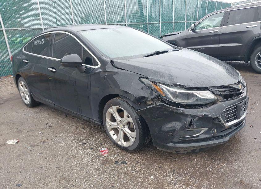 2018 Chevrolet Cruze PREMIER AUTO (VIN 1G1BF5SM6J7114736) main photo
