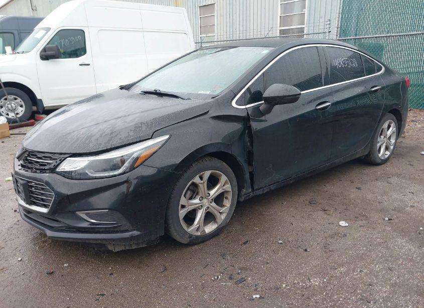 Photo 2 of 2018 Chevrolet Cruze PREMIER AUTO (VIN 1G1BF5SM6J7114736)