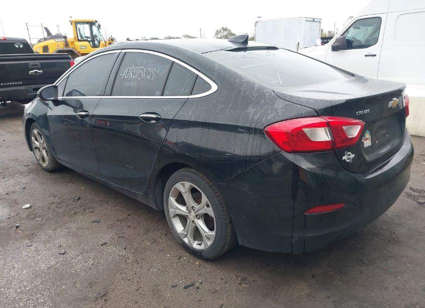 Photo 3 of 2018 Chevrolet Cruze PREMIER AUTO (VIN 1G1BF5SM6J7114736)