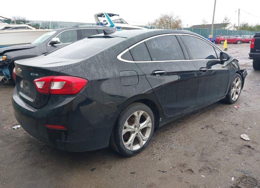 Photo 4 of 2018 Chevrolet Cruze PREMIER AUTO (VIN 1G1BF5SM6J7114736)
