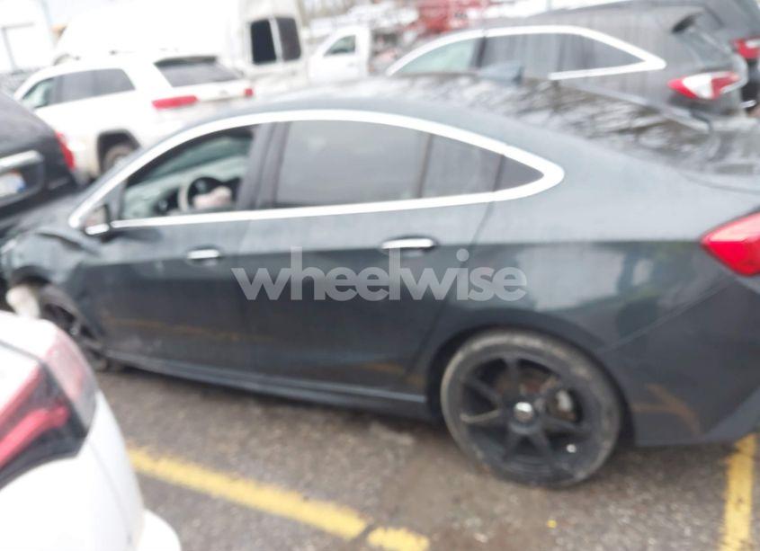 Photo 15 of 2018 Chevrolet Cruze PREMIER AUTO (VIN 1G1BF5SM6J7148059)