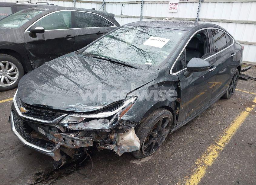 Photo 2 of 2018 Chevrolet Cruze PREMIER AUTO (VIN 1G1BF5SM6J7148059)