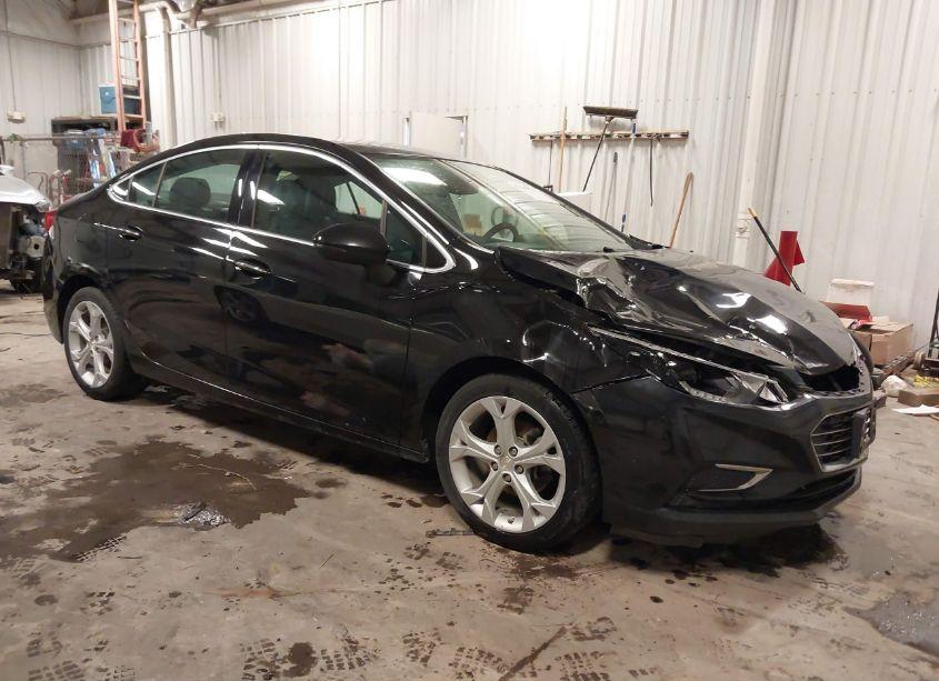 2018 Chevrolet Cruze PREMIER AUTO (VIN 1G1BF5SM6J7151334) main photo