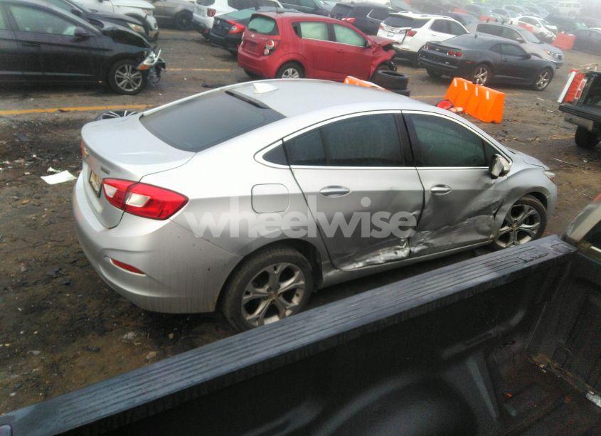 Photo 12 of 2018 Chevrolet Cruze PREMIER AUTO (VIN 1G1BF5SM6J7166870)